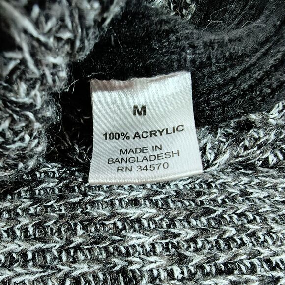 Super Soft Thick Black & Grey Crewneck Sweater - Picture 6 of 10